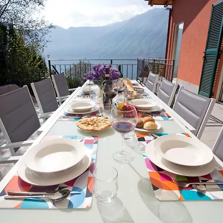 State Of The Art With 180 Degree Panoramic View, Pool And Sleeping Up To 10 Guests By Italian Apartament